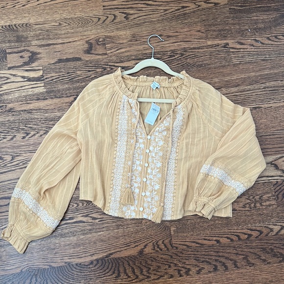Long-sleeve Blouse from American Eagle - Picture 3 of 5